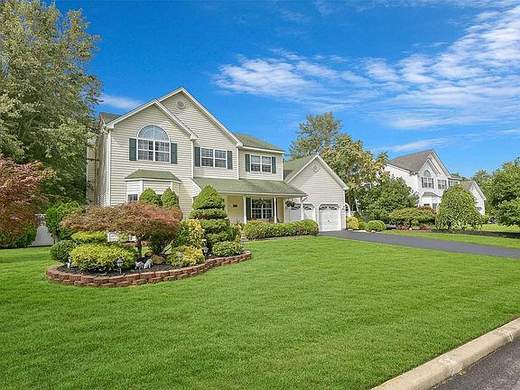 4th image of 15 Monaco Ct
