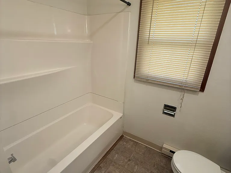 616 S Clinton St #3 — Photo 3