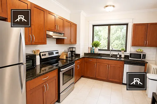 21 Glenville Ave #6 Photo 1