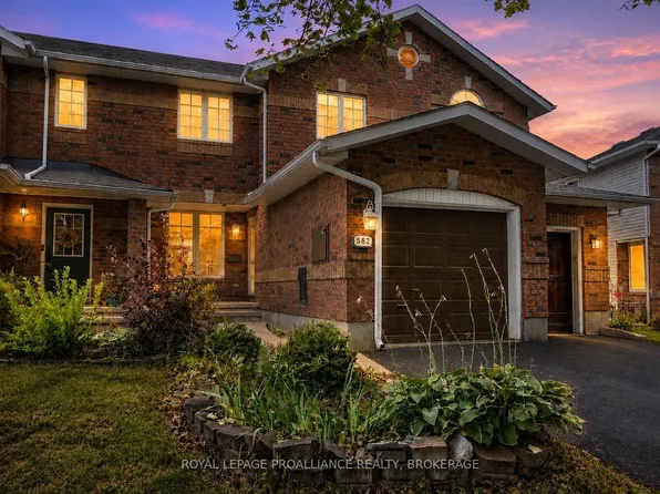 562 Quail Ct, Kingston, ON K7M 8Z3