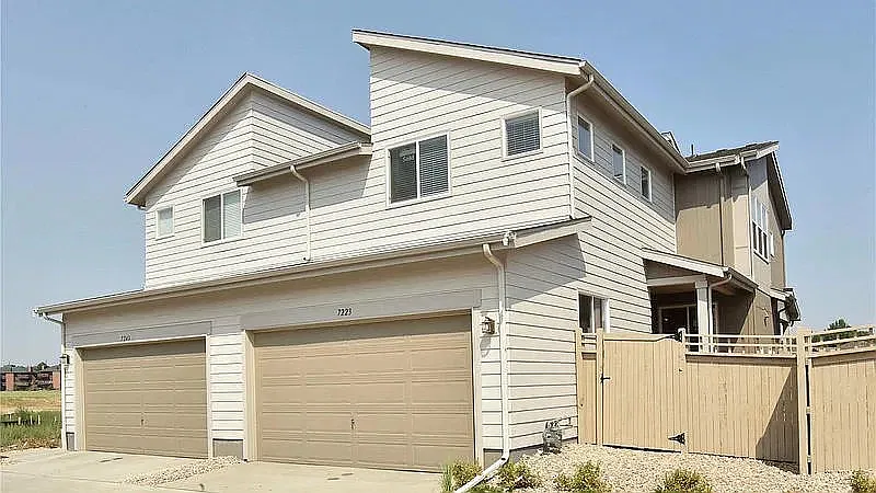 7223 W Pacific Ave