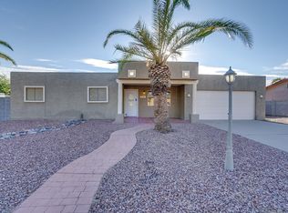 858 N 95th St, Mesa, AZ 85207