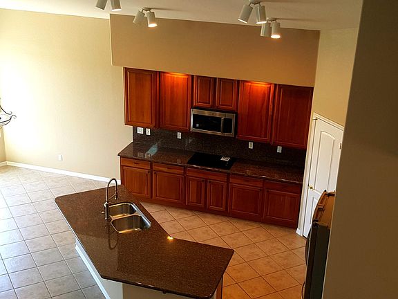 4th image of 773 E Torrey Pines Pl