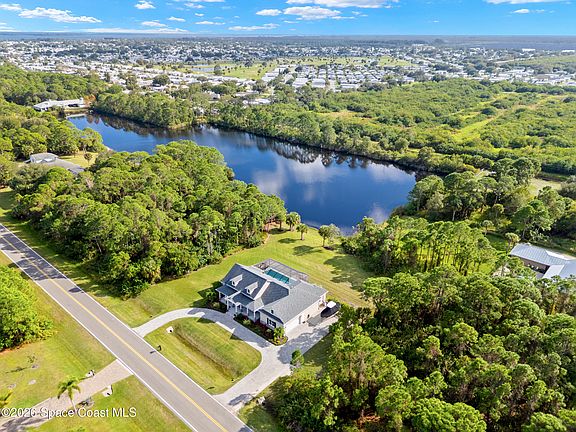 5th image of 7035 Indian River Blvd