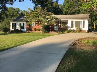 708 Dobson St, Kernersville, NC 27284