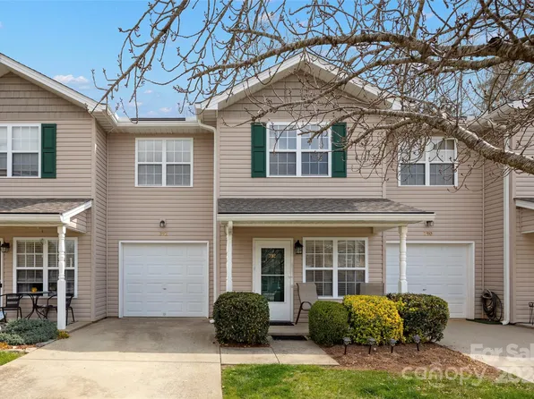 392 Wiltshire Cir, Fletcher, NC 28732