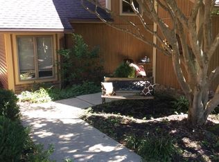 305 Cedarbrook Ct, Frankfort, KY 40601