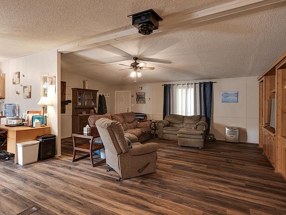 5th image of 507 E 2nd St