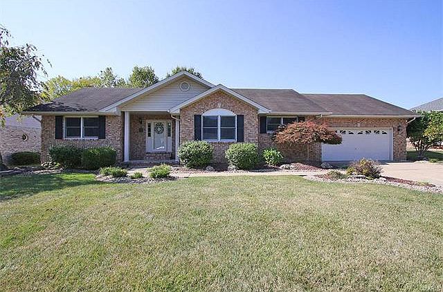 1st image of 1118 E Woodfield Dr