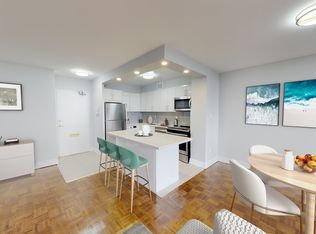 High Park Village, Toronto, ON M6P 2R6