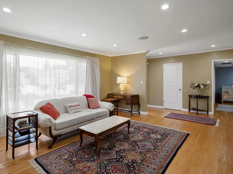 142 W Santa Anita Ter — Photo 7