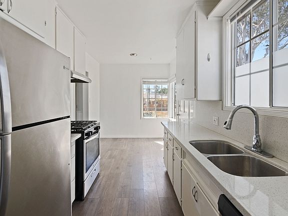 3rd image of 2117 Stewart St Unit A