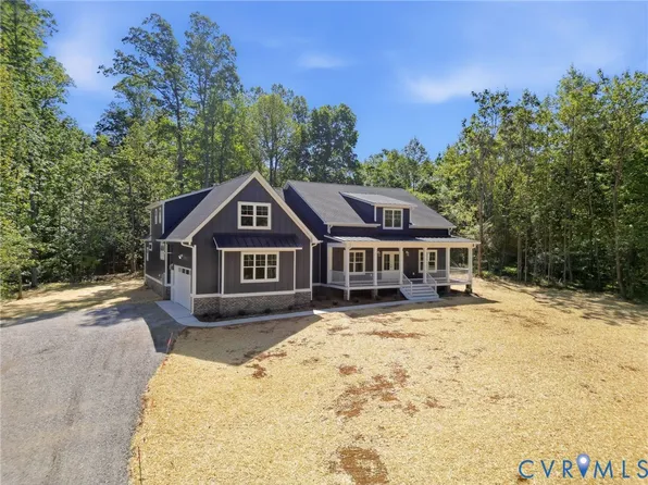 57 Lighthouse Dr, Bumpass, VA 23024