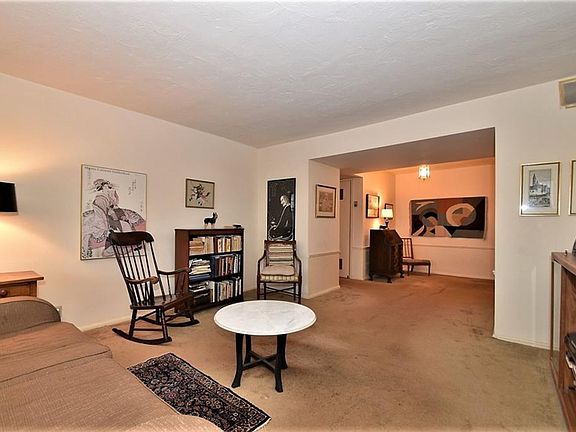 4th image of 13710 Shaker Blvd APT 804