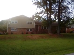 2401 Old Stone Dr, Anderson, SC 29621