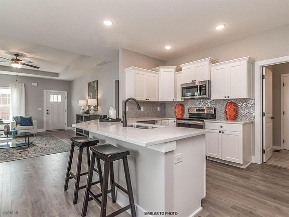 2nd image of 1416 SW Campus Ln