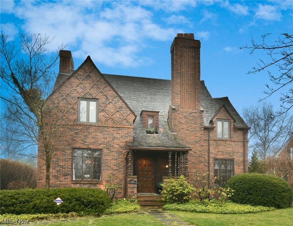 2677 Belvoir Blvd, Shaker Heights, OH 44122 Zillow