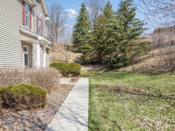 3rd image of 11025 Oak Grove Cir Unit F
