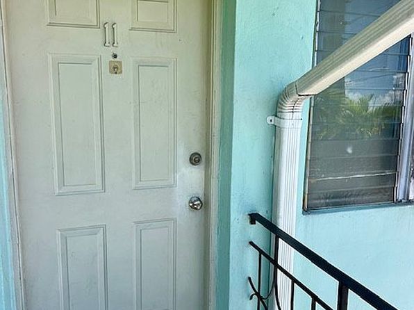 855 W 29th St APT 11