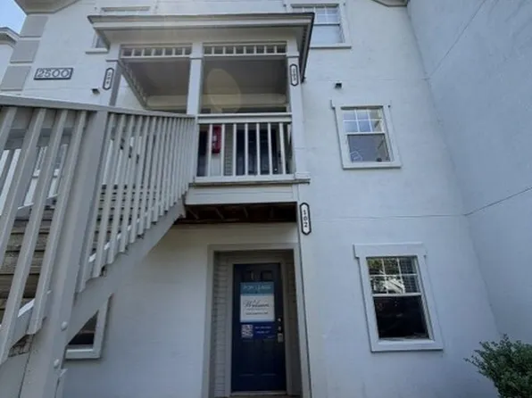 2500 Avent Ferry Rd APT 102, Raleigh, NC 27606