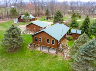 6261 Cooney Rd, Delton, MI 49046