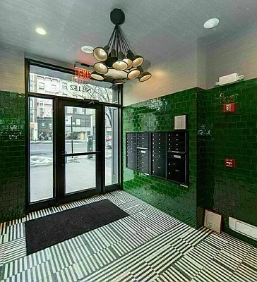 Rented by Voro New York | media 34