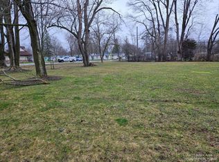 1001 Gene Dr, Chelsea, MI 48118