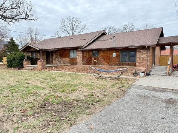 905 N Main Avenue, Bolivar, MO 65613