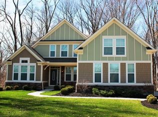 1582 Indian Bluffs Dr, Maineville, OH 45039