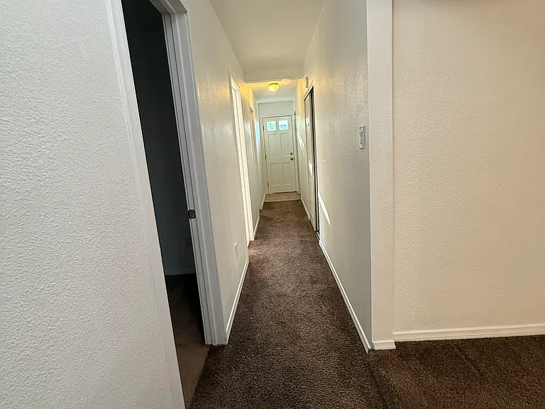 1343 Clay St — Photo 12