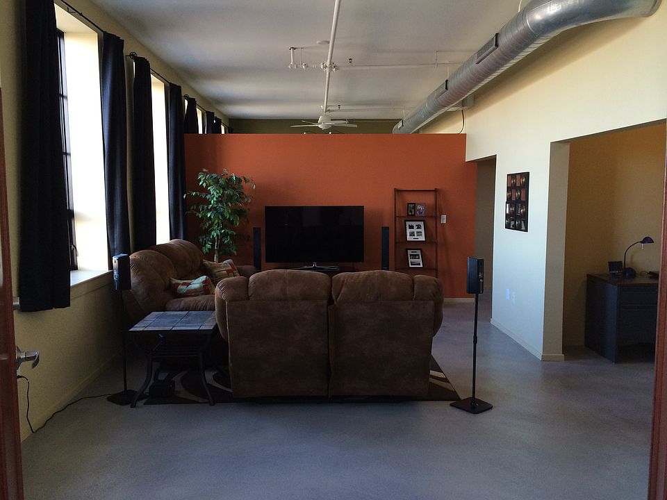 1st image of 1720-1724 Chouteau Ave #306
