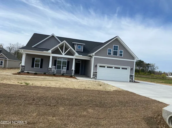 1021 Buckley Drive, Grimesland, NC 27837
