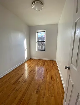 Rented by BRICK & GALO REALTY CORP | media 4