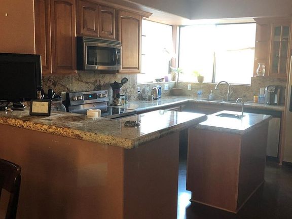 3rd image of 54035 Avenida Obregon
