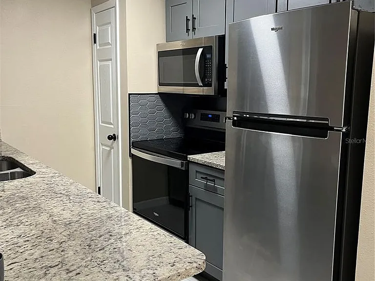 211 Thorn Tree Pl — Photo 7