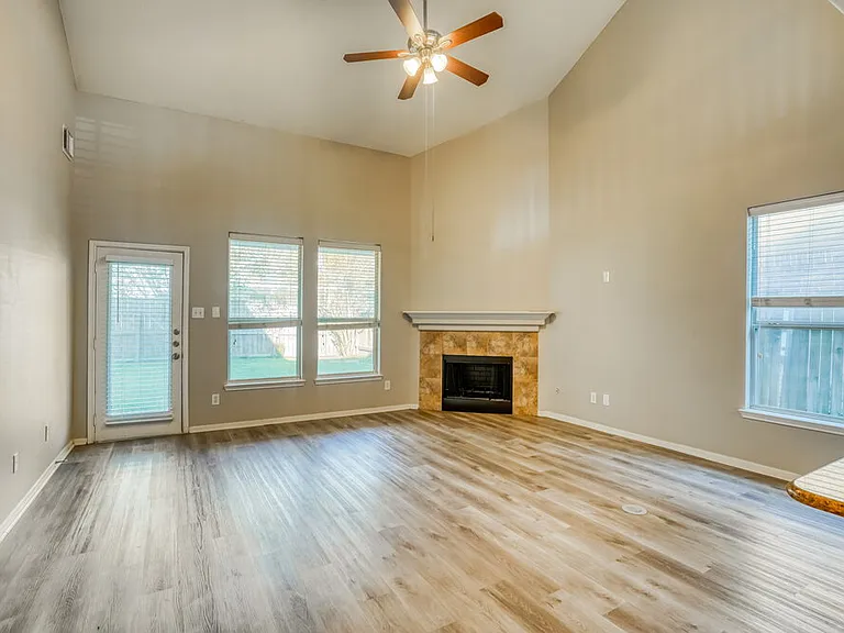 6206 Lovage Ave — Photo 4