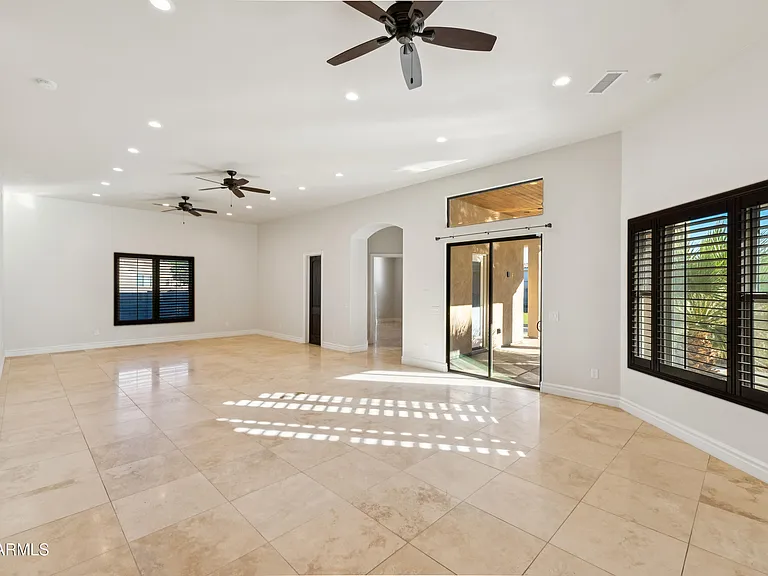 11407 E Bellflower Ct — Photo 8