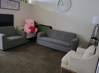 1538 W Walnut Ave APT 5, Visalia, CA 93277