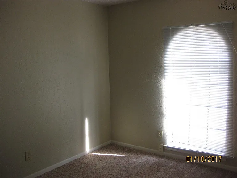 4714 Priscilla Ln — Photo 10