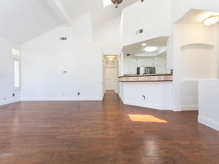 97 Shorebreaker Dr — Photo 8