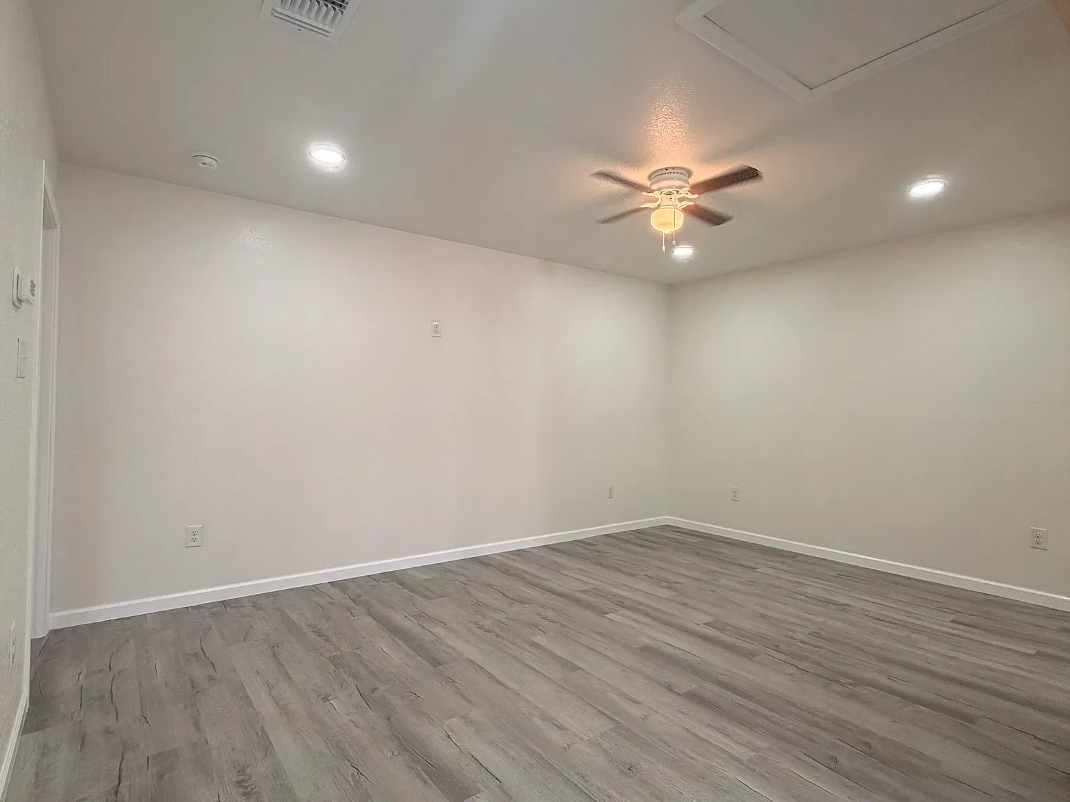 2 bed, 750 sqft, $1,195 — Photo 2