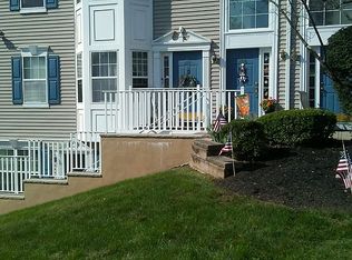 605 Magnolia Ln, Branchburg, NJ 08876