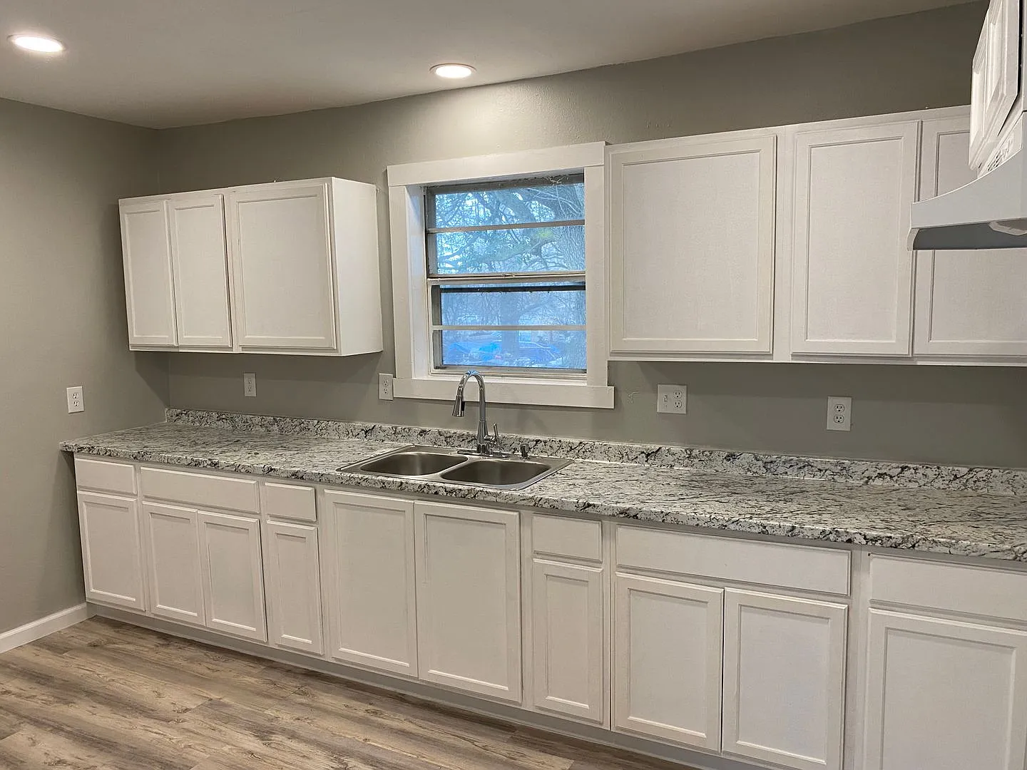 1/2 off First Month's Rent Large 4 Bedroom 2 Bath in Home Bossier City ! — Photo 3