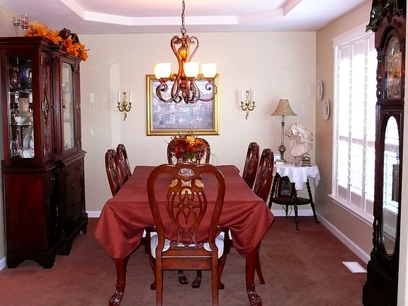 Elegant Dining