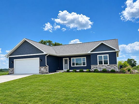 2nd image of 103 Graelyn Cir