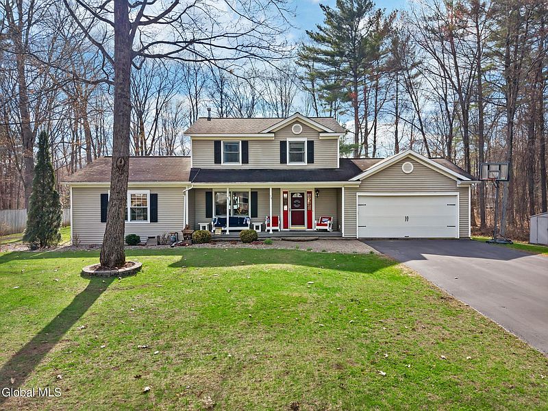 2nd image of 19 Iris Avenue