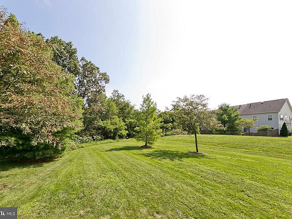 5th image of 114 Carnoustie Ln