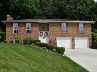 228 Hartford Dr, Lancaster, OH 43130