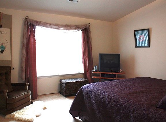 2nd image of 2609 Ficus Dr