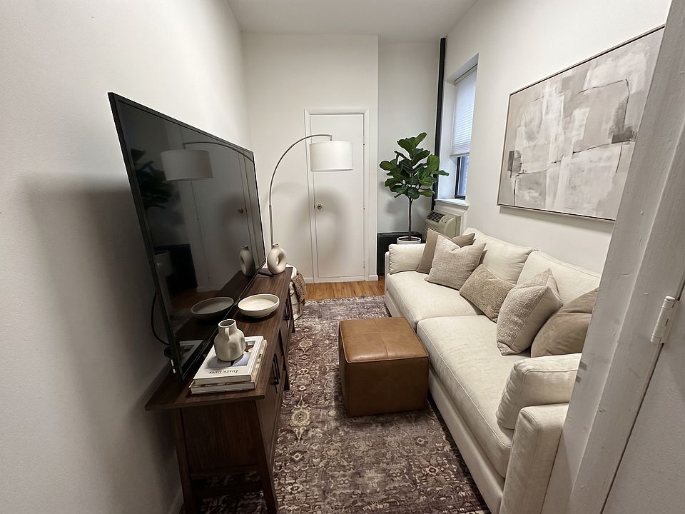 2nd image of 319 E 25th St APT 1b